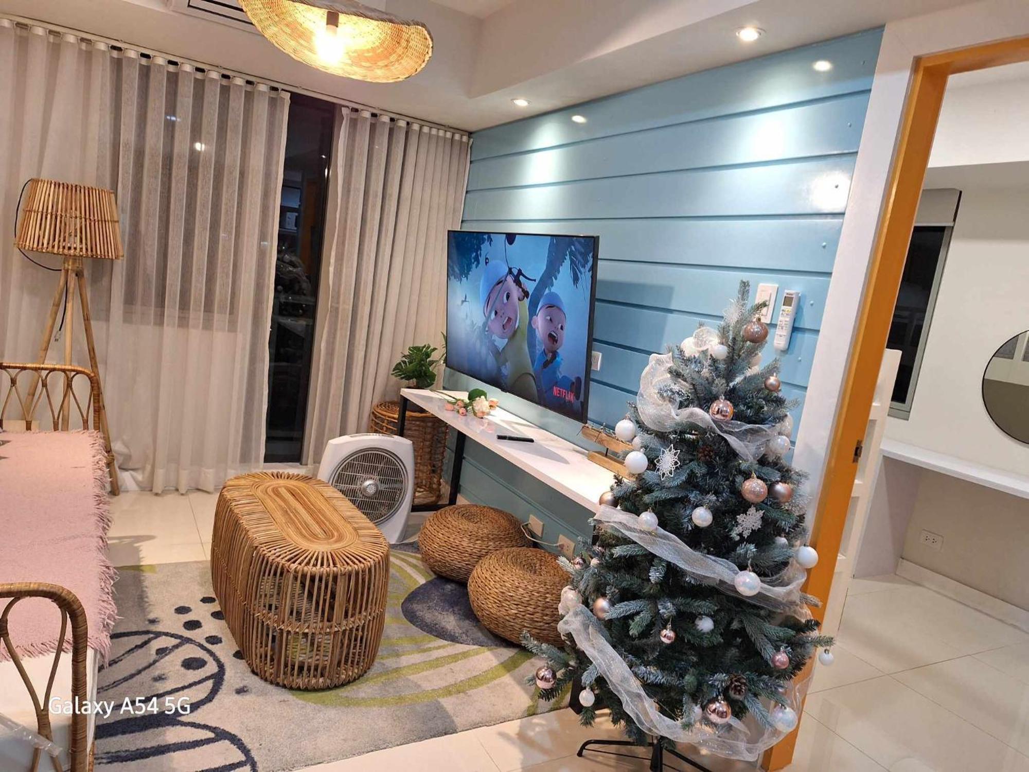 Manila Urban Resort At Azure Exteriér fotografie