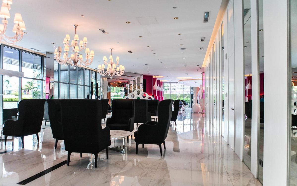 Manila Urban Resort At Azure Exteriér fotografie