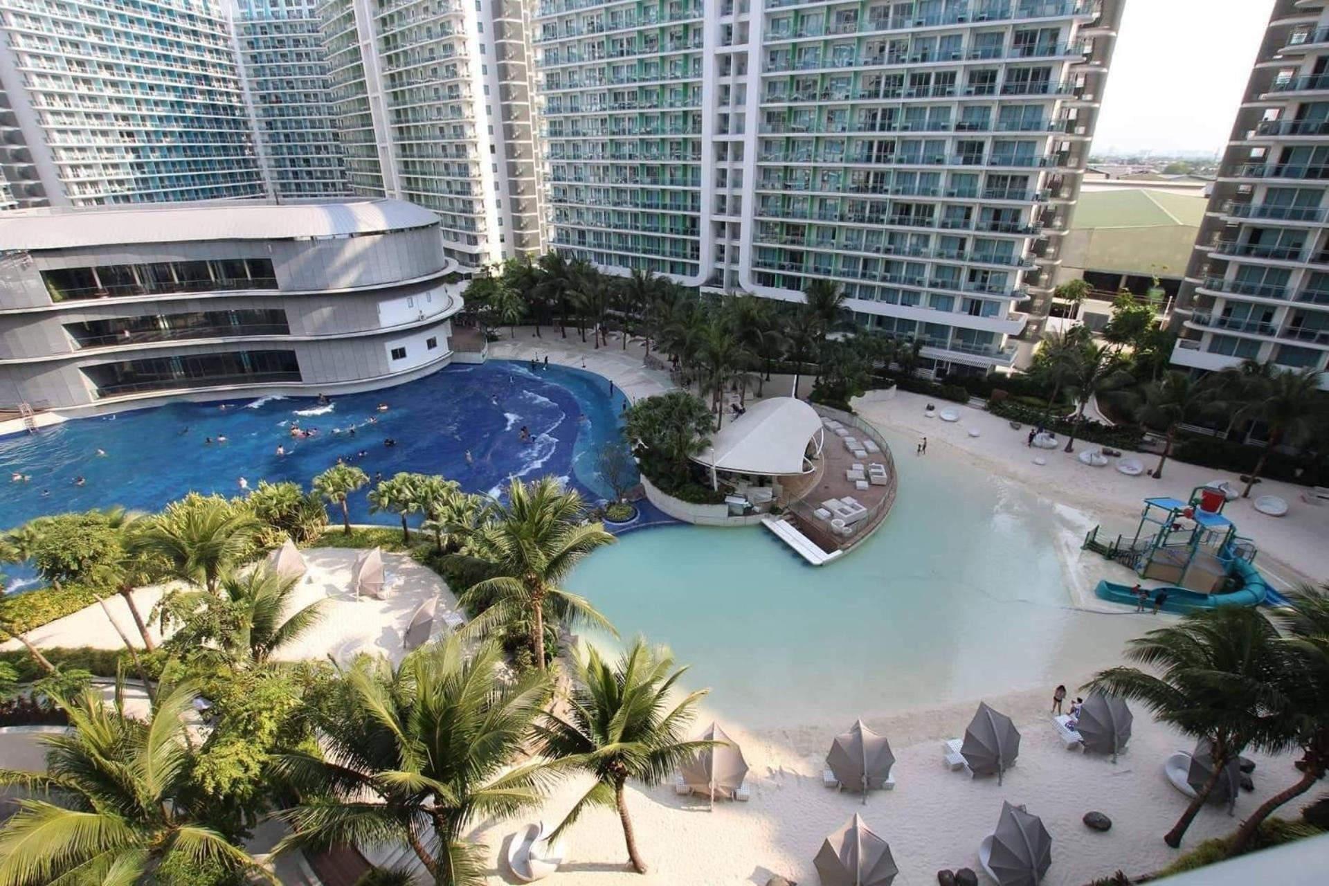 Manila Urban Resort At Azure Exteriér fotografie